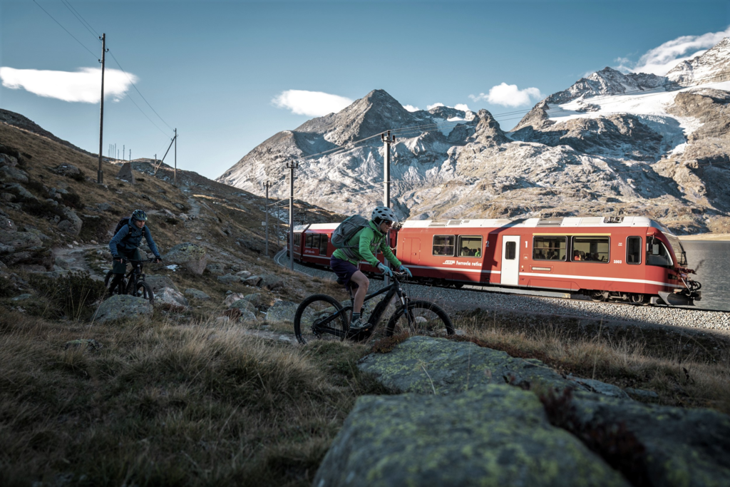 Schweiz tourismus rhaetische Bahn